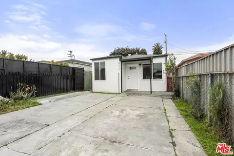 Exterior - 2114 E Oris St, Compton, CA 90222 photo 3 of 5