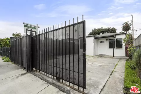 Exterior - 2114 E Oris St, Compton, CA 90222 photo 2 of 5