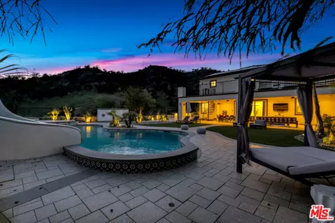 28265 Forge Ct, Valencia, CA 91354 photo 5