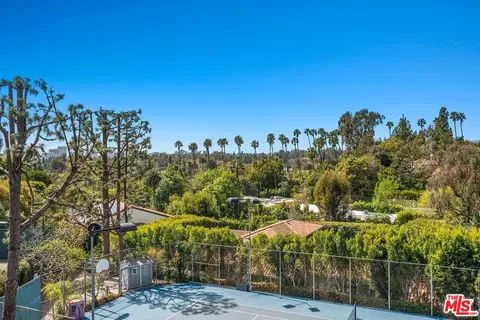 1005 Elden Way, Beverly Hills, CA 90210 photo 22