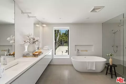 1005 Elden Way, Beverly Hills, CA 90210 photo 39