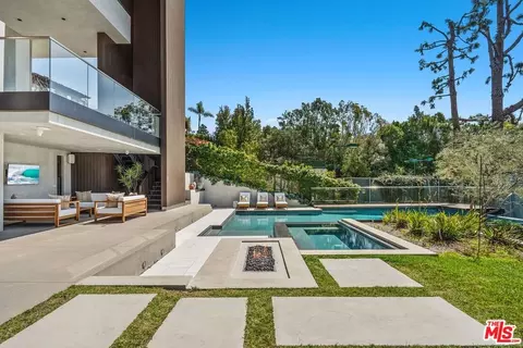 1005 Elden Way, Beverly Hills, CA 90210 photo 52