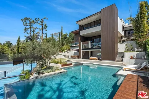 1005 Elden Way, Beverly Hills, CA 90210 photo 3