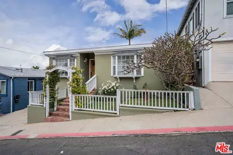 835 8th St, Hermosa Beach, CA 90254