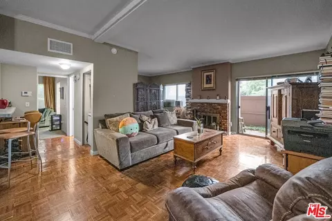 15155 Sherman Way #5, Van Nuys, CA 91405