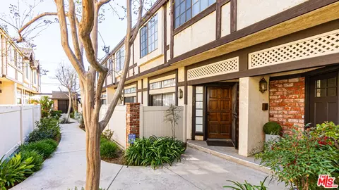 20737 Roscoe Blvd #604, Winnetka, CA 91306