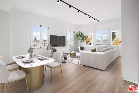 109 N Sycamore Ave #401, Los Angeles, CA 90036