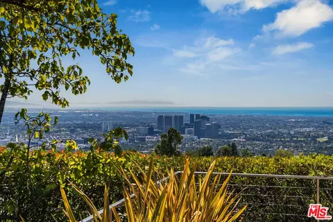 650 Endrino Pl, Beverly Hills, CA 90210