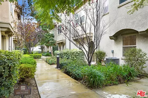 14103 W Spruce Ln, Van Nuys, CA 91405
