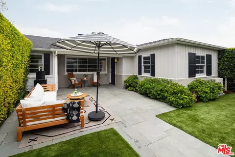 11338 Burnham St, Los Angeles, CA 90049