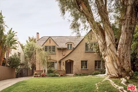 2001 N Hobart Blvd, Los Angeles, CA 90027