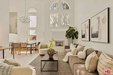 136 S Clark Dr #7, West Hollywood, CA 90048