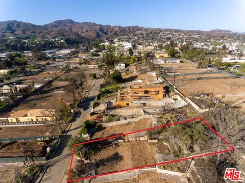 708 Haverford Ave, Pacific Palisades, CA 90272