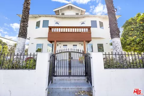 648 W 30th St, Los Angeles, CA 90007