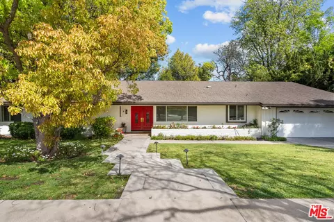 9850 Vanalden Ave, Northridge, CA 91324