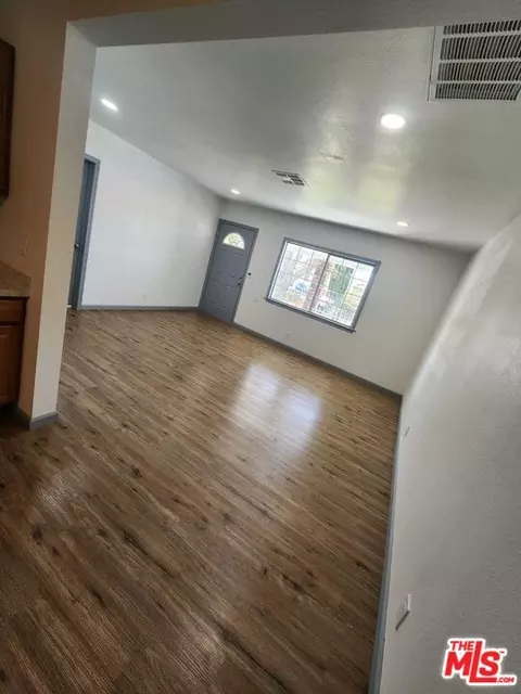 209 E Avenue P4, Palmdale, CA 93550 photo 12