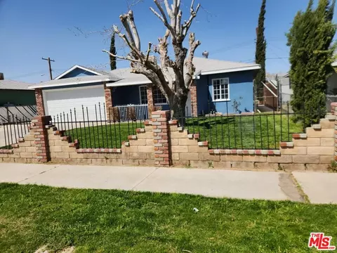 209 E Avenue P4, Palmdale, CA 93550 photo 2