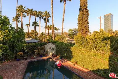 Undisclosed, Studio City, CA 91604 photo 16