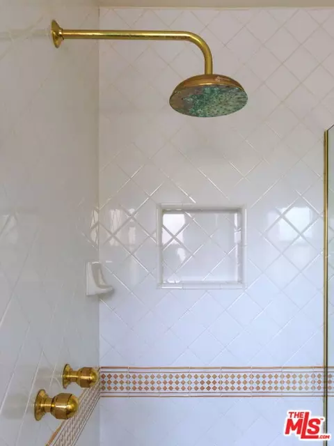 Undisclosed, Studio City, CA 91604 photo 26