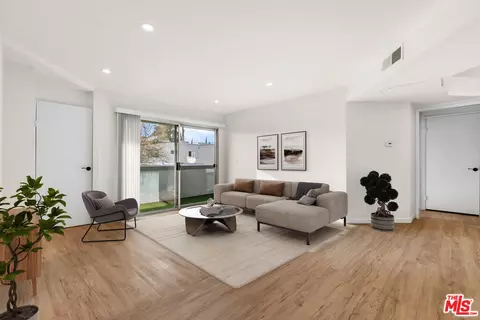 7640 Oso Ave #219, Winnetka, CA 91306