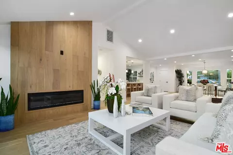 6118 Longridge Ave, Van Nuys, CA 91401