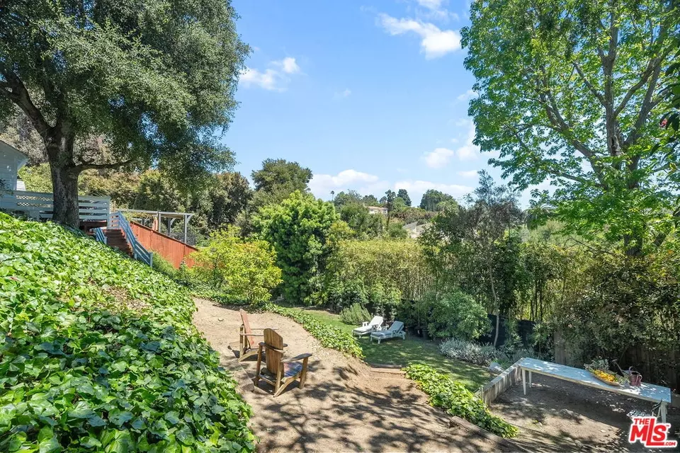  242 Bronwood Ave, Los Angeles, CA 90049 photo 56