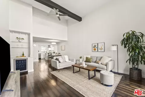 254 S Hobart Blvd #2, Los Angeles, CA 90004