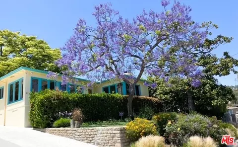 857 Castac Pl, Pacific Palisades, CA 90272