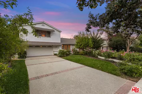 15435 Sutton St, Sherman Oaks, CA 91403