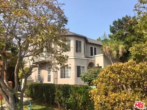 4516 St Charles Pl, Los Angeles, CA 90019