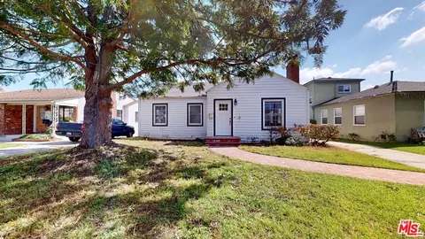 8136 Stewart Ave, Los Angeles, CA 90045