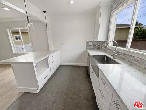 7165 E Wardlow Rd, Long Beach, CA 90808 photo 15
