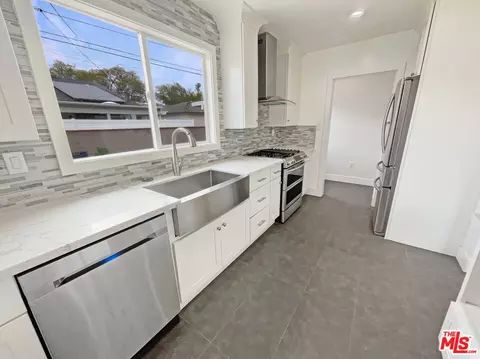 7165 E Wardlow Rd, Long Beach, CA 90808 photo 6