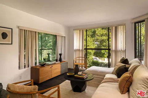 11752 Bellagio Rd #2, Los Angeles, CA 90049