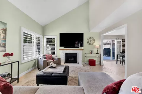 5225 Diane St #A, Simi Valley, CA 93063