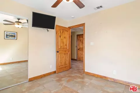 6930 Balcom Ave, Reseda, CA 91335 photo 27
