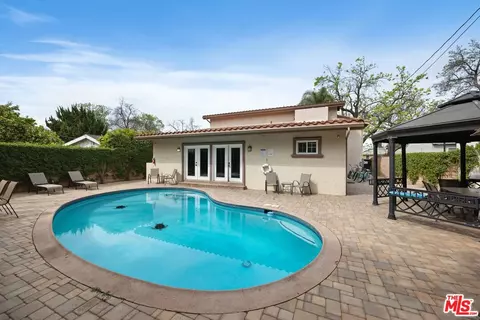 6930 Balcom Ave, Reseda, CA 91335 photo 15