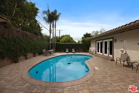 6930 Balcom Ave, Reseda, CA 91335 photo 14