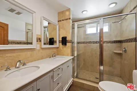 6930 Balcom Ave, Reseda, CA 91335 photo 12