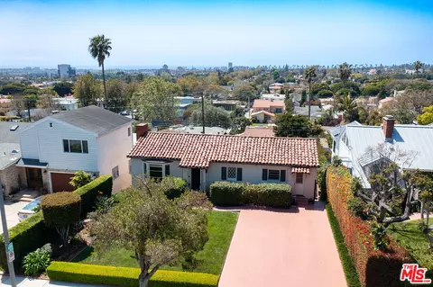 936 Berkeley St, Santa Monica, CA 90403