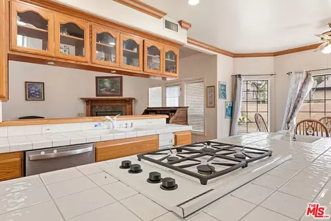 363 E Bonita Dr, Simi Valley, CA 93065 photo 14
