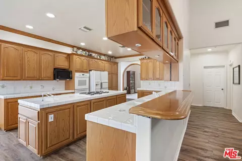 363 E Bonita Dr, Simi Valley, CA 93065 photo 9