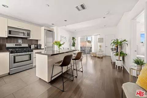 1700 Sawtelle Blvd #PH24, Los Angeles, CA 90025