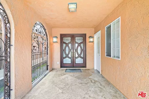 148 Van Nuys Ave, Oxnard, CA 93035 photo 2