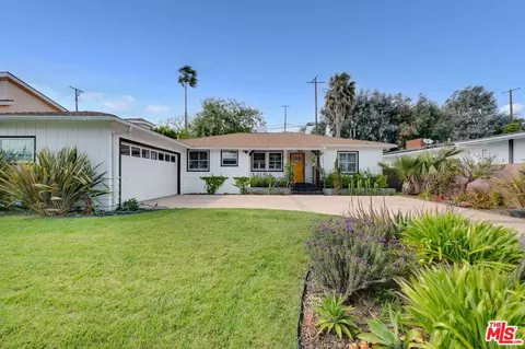 6111 S Le Doux Rd, Los Angeles, CA 90056