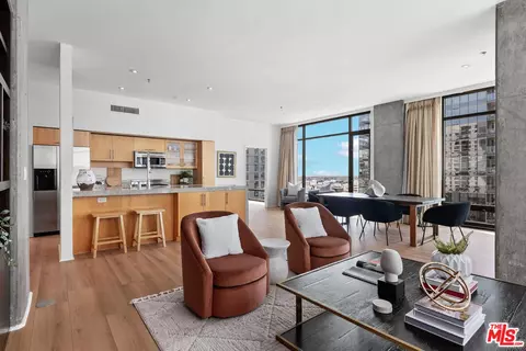 1111 S Grand Ave #1201, Los Angeles, CA 90015