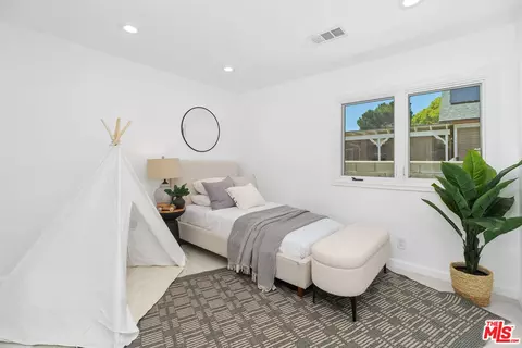 696 E 9th St, Upland, CA 91786 photo 7