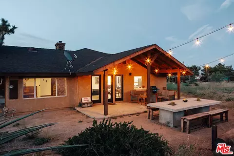 5433 William S Hart Rd, Pioneertown, CA 92268