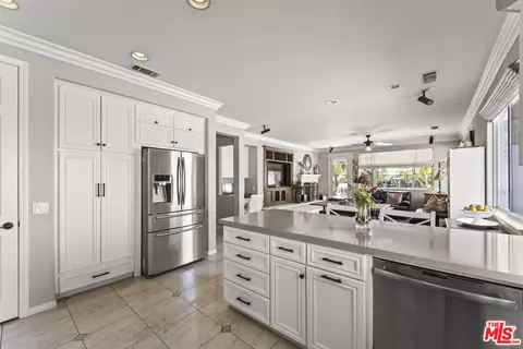 13935 Southfork Rd, Moorpark, CA 93021 photo 10