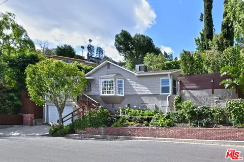 15200 Del Gado Dr, Sherman Oaks, CA 91403